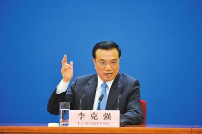 李克強(qiáng)：環(huán)保法的執(zhí)行不是棉花棒，是殺手锏